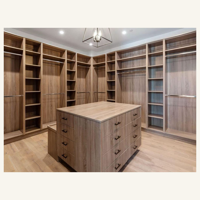 Craft Masters project: Walk In Closet Wardrobe Island