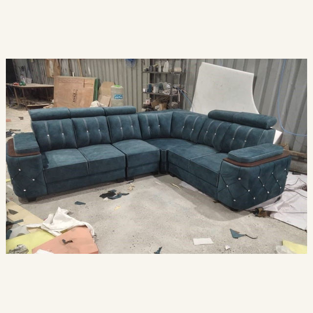 Craft Masters project: Blue Tufted Sectional Sofa